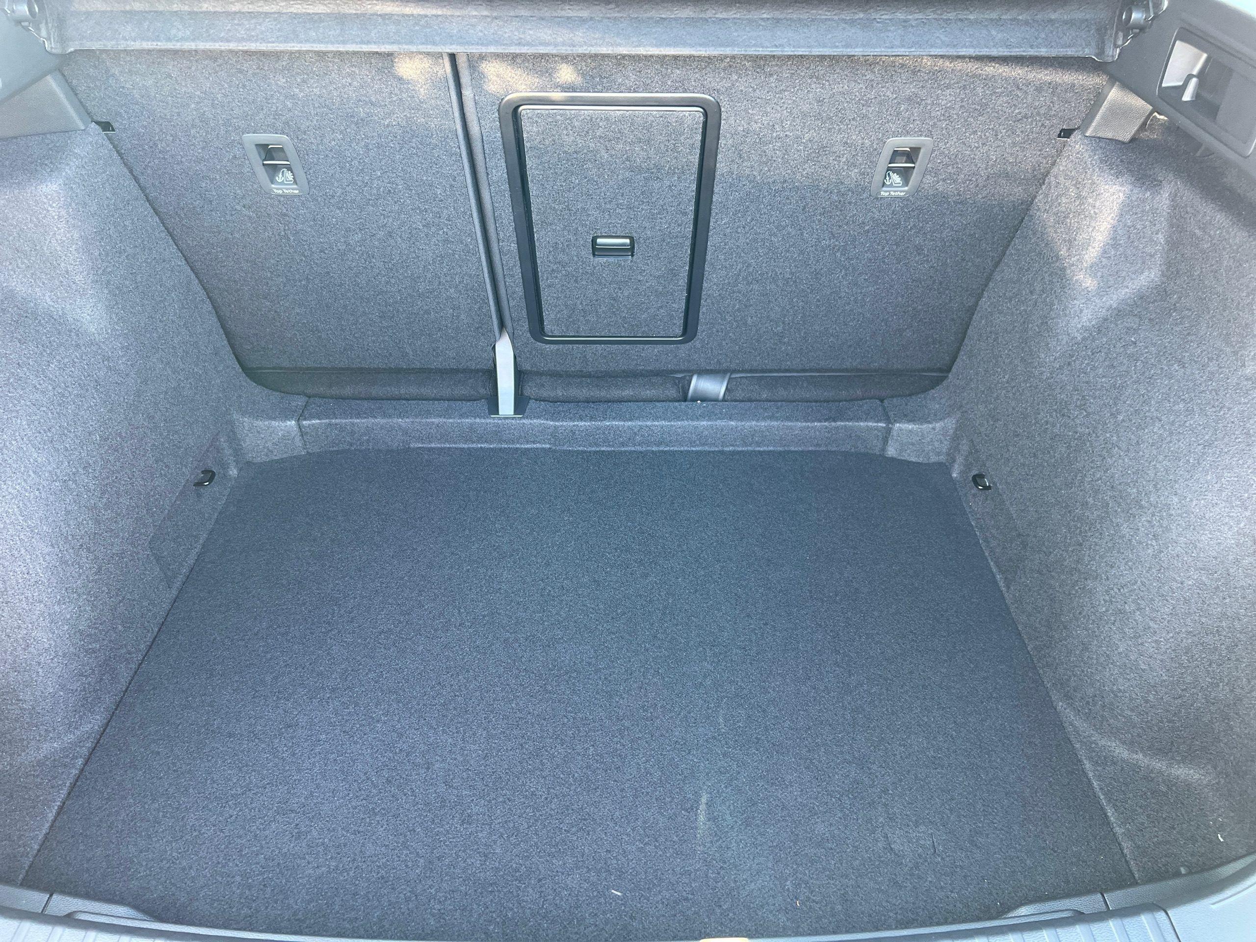 SEAT ATECA (12/14)