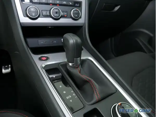 SEAT ATECA (9/18)