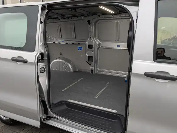 VW DER NEUE TRANSPORTER (14/15)