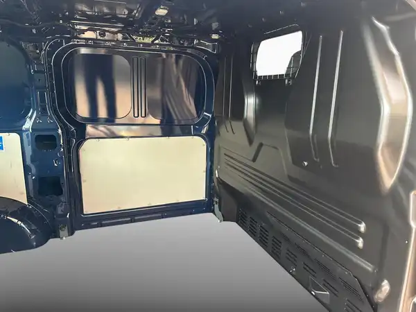 VW DER NEUE TRANSPORTER (9/10)