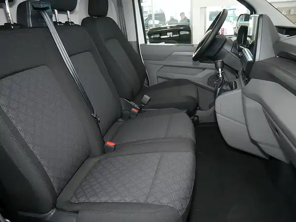 VW DER NEUE TRANSPORTER KASTEN (4/9)