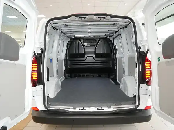 VW DER NEUE TRANSPORTER KASTEN (7/9)