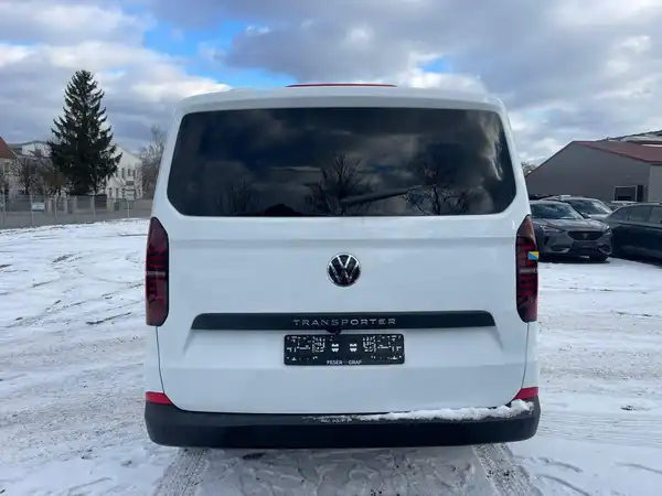 VW DER NEUE TRANSPORTER KOMBI (4/4)