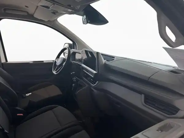 VW DER NEUE TRANSPORTER KOMBI (4/10)