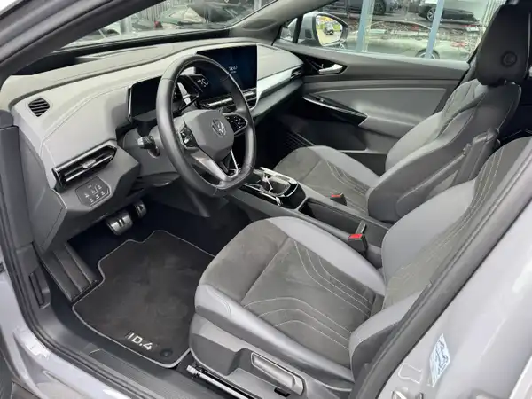 VW ID.4 (10/18)