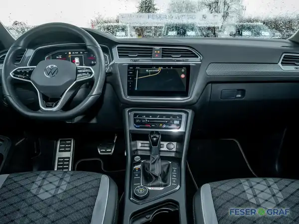 VW TIGUAN ALLSPACE (8/13)