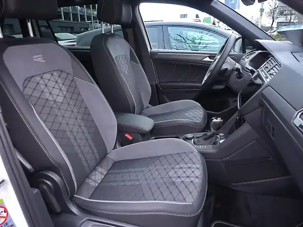 VW TIGUAN ALLSPACE (5/17)