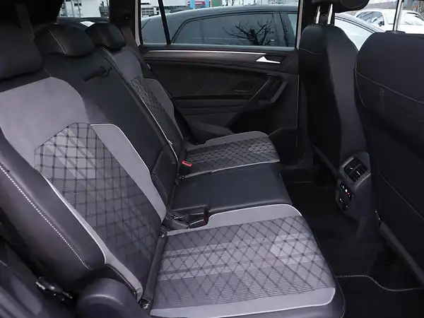 VW TIGUAN ALLSPACE (6/17)