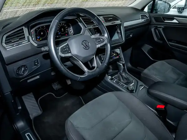 VW TIGUAN ALLSPACE (3/10)