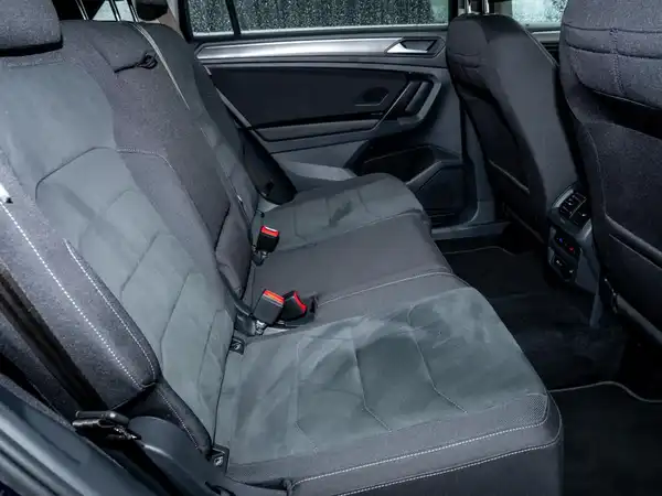 VW TIGUAN ALLSPACE (7/10)
