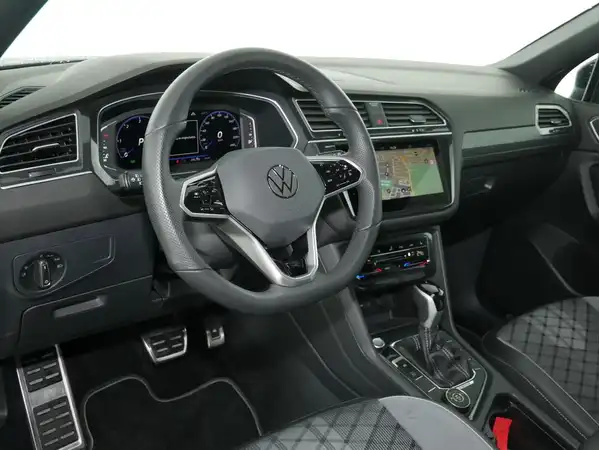 VW TIGUAN ALLSPACE (6/13)