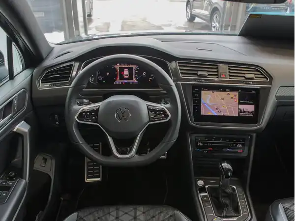 VW TIGUAN ALLSPACE (8/10)