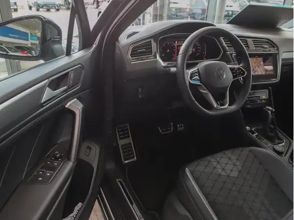VW TIGUAN ALLSPACE (10/10)