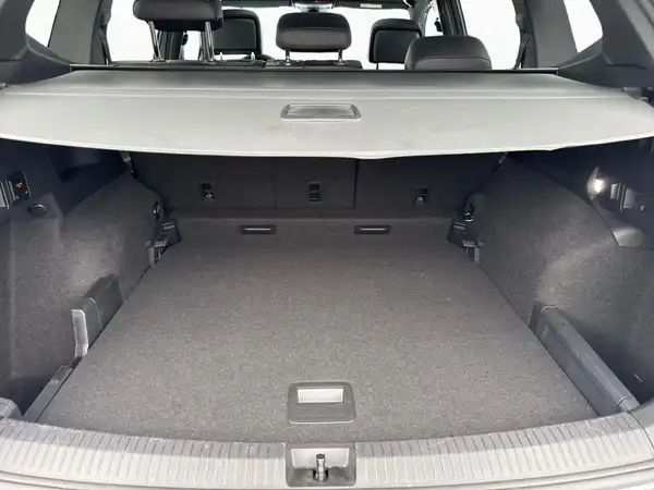 VW TIGUAN ALLSPACE (8/15)