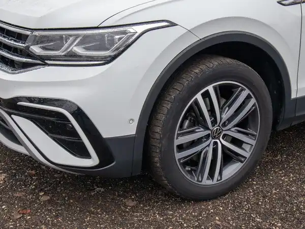 VW TIGUAN ALLSPACE (4/11)
