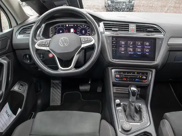 VW TIGUAN ALLSPACE (6/11)