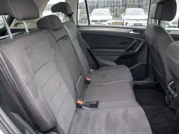 VW TIGUAN ALLSPACE (8/11)