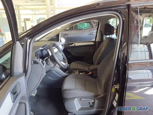 VW TOURAN (10/13)